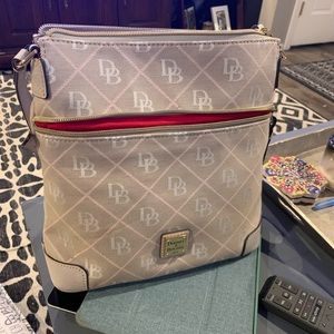 Dooney and Bourke crossbody purse